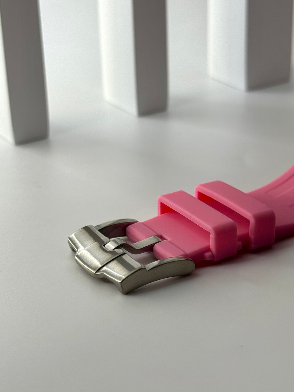 Royal Pop Uhrenarmband Pink – Biokeramik-Gehäuse & Silikon, kompatibel mit AP x Swatch Taschenuhr